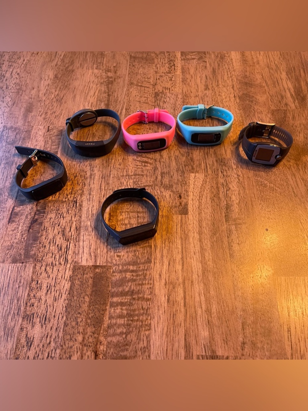 Pedometers and Fitness Trackers Lot Of 6 For Parts Or Repair